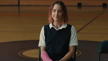 Lady Bird, Review exploration, Greta Gerwig's directorial success, Industry recognition HD wallpaper