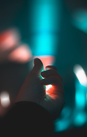 Dark, Hand, Miscellanea, Miscellaneous, Blur, Smooth, Fingers HD phone wallpaper