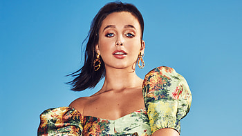 Emma Chamberlain, 2020 girls HD wallpaper