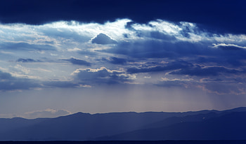 Holidays, Sky, Mountains, Clouds, Rays, Beams HD wallpaper