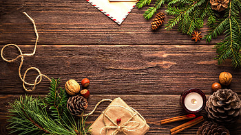 Wooden table, Christmas decorations, Gilded , Holiday atmosphere HD wallpaper