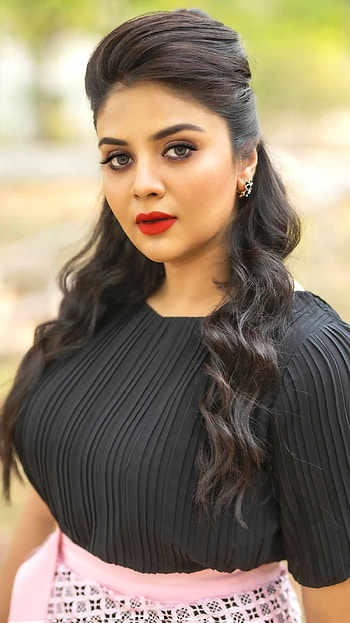 Sreemukhi, model, anchor HD phone wallpaper