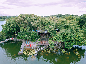 Jicaro Island Lodge, Lake Nicargua, Nicaragua HD wallpaper