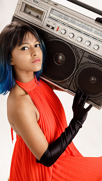 Yohani, srilankan singer HD phone wallpaper