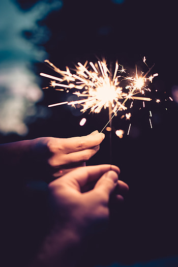 Holidays, Bright, Sparks, Hands, Sparklers, Bengal Lights, To Burn, Burn HD phone wallpaper