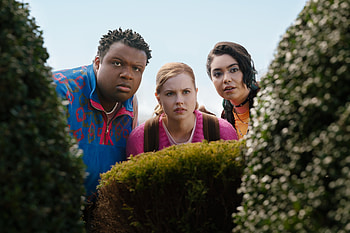 Mean Girls 2024 - New Movie Cast Peek, movie, Mean Girls (2024) HD wallpaper
