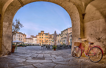 Lucca's best experiences, Memorable activities, Italian adventure, Unforgettable moments HD wallpaper