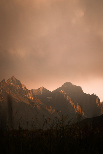 Nature, Mountains, Twilight, Clouds, Vertex, Fog, Dusk, Tops HD phone wallpaper