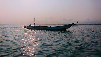 A Boat is in the middle of the sea, boat, sea, ship, ocean, Indonesia HD wallpaper
