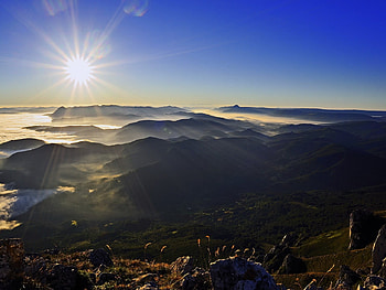Sun on Mounts, blue, beautiful, sunrise, view, nature, mounts, sky, mountains, sun HD wallpaper
