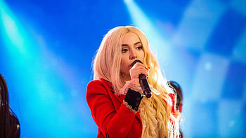 Today Show, Ava Max HD wallpaper