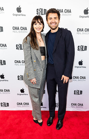 Cha Cha Real Smooth, 2022 Movie, Dakota Johnson, San Francisco HD phone wallpaper