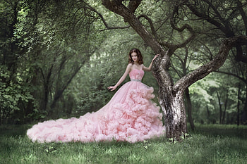 The Lady in Pink, model, dress, tree, brunette, pink HD wallpaper