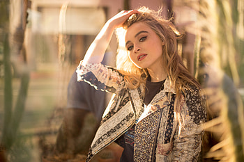 Sabrina Carpenter 2017 , sabrina-carpenter, celebrities, girls, music, singer HD wallpaper