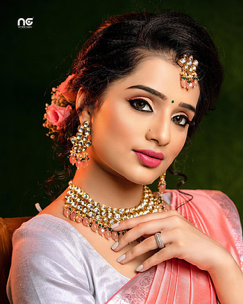Siri raju, sari, Kannada actress HD phone wallpaper