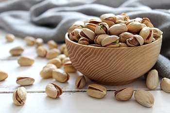Turkey's pistachio exports, Surpassing figures, Daily Sabah, Nutty delight HD wallpaper
