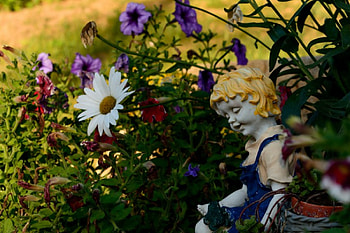 little garden girl, garden decor, little garden, garden, yard decor HD wallpaper