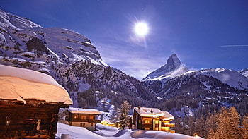Sun Shinning on the Mountains, winter, snow, nature, cottage, houses, mountains, sun HD wallpaper