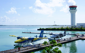 Best airport , High-definition , Travel enthusiasts, Digital backgrounds HD wallpaper