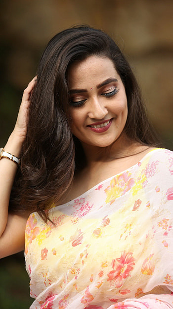 Manjusha, telugu actress, model HD phone wallpaper