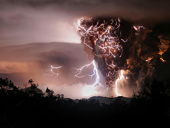 volcanic storm, lightning, volcano, nature, electric HD wallpaper