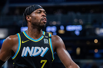 Buddy Hield Indiana Pacers – Dynamic NBA Action Shot, Indiana Pacers HD wallpaper
