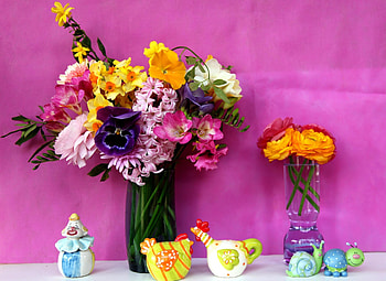 Flowers, Pansies, Narcissussi, Ranunculus, Ranunkulus, Figurines, Figures, Hyacinths, sia HD wallpaper