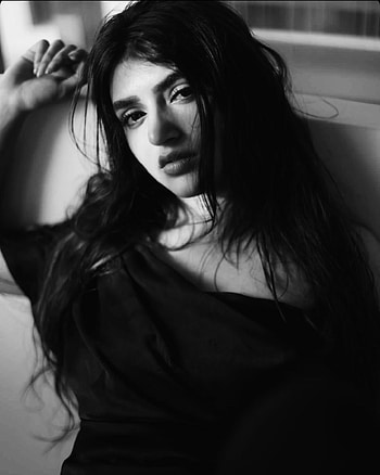 Sreeleela, Telugu actress, hair, lip HD phone wallpaper