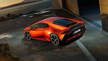 Huracan Evo , Impressive collection, Striking visuals, Dynamic scenes HD wallpaper