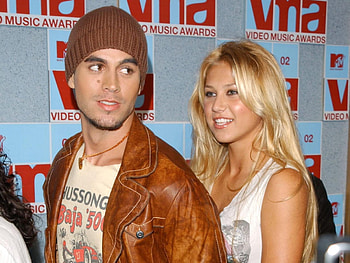 Anna Kournikova, Third child, Love story, Relationship timeline HD wallpaper