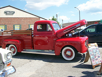 Classic Pickup, autoshow, classic, pickup, truck HD wallpaper