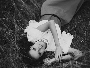 I SEE THE STARRY SKY, graphy, portrait, bw, woman, beauty HD wallpaper