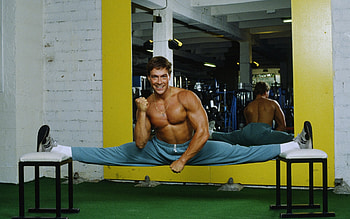 Jean-Claude Van Damme, Kickboxing champion, High-octane energy, Intense fights HD wallpaper