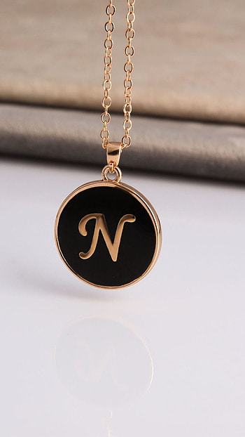 N Letter, Beautiful Locket HD phone wallpaper