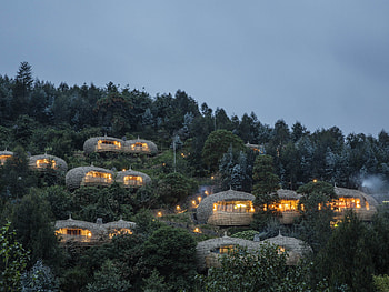 Rwanda travels, Unlikely tourism destination, Africa Bloomberg, Rwanda transformation HD wallpaper