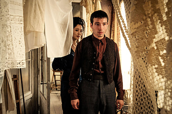 Credence Barebone, How he survived, First Fantastic Beasts movie HD wallpaper