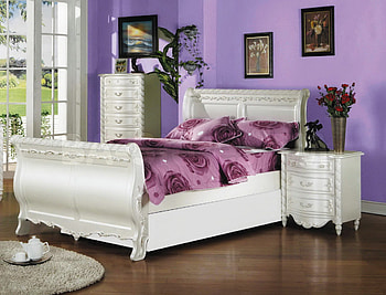 Touch of Purple, TOUCH, WHITE, SERENE, BRIGHT, PURPLE, RED, ROMANTIC, ROSES, STYLE, BEDROOM, HOME, FURNITURE HD wallpaper
