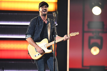 Luke Bryan Features, Sons nephew, Music video HD wallpaper