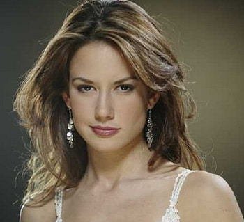 Beautiful Altair Jarabo, drop earings, grgeous face, white top, brunette HD wallpaper