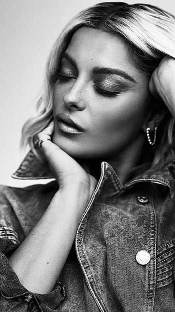 Bebe Rexha, Monochrome , Ultra mobile HD phone wallpaper