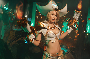 Miss Fortune League Of Legends Cosplay , miss-fortune-league-of-legends, league-of-legends, shirogane-sama, cosplay HD wallpaper