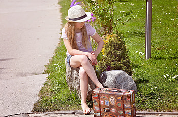 Little girl, childhood, fair, sit, nice, adorable, bonny, leg, sweet, white, Belle, Hair, grass, girl, tree, summer, comely, sightly, pretty, green, face, nature, lovely, child, pure, graphy, , cute, baby, Nexus, beauty, kid, feet, hat, barefoot, bag, garden, beautiful, people, little, pink, stone, out, princess, dainty HD wallpaper