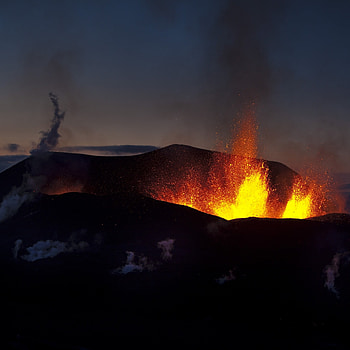 Preview volcano, eruption, night, lava, fountain HD phone wallpaper