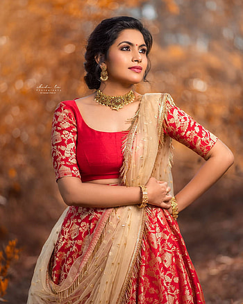 Sonu Gowda, sari, facial expression HD phone wallpaper