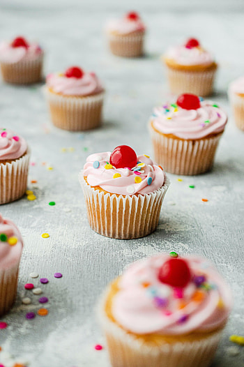 Food, Desert, Candies, Cake, Bakery Products, Baking HD phone wallpaper