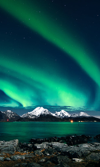 Iceland Aurora Borealis, Celestial Lights, Nighttime Spectacle, Arctic Magic HD phone wallpaper