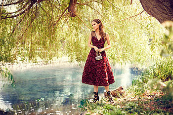 Celebrity, Alicia Vikander, Actress, Bag, Brown Eyes, Brunette, Dress, Swedish HD wallpaper
