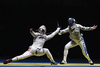 Aleksandra Socha vs Loreta Gulotta, Fencing HD wallpaper