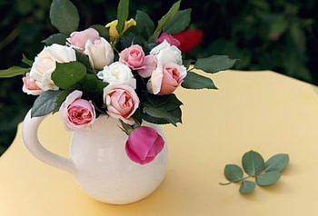 Flowers, Roses, Bouquet, Jug, Table HD wallpaper