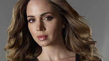 Eliza Dushku in 2018, Actress portrait, Candid moment, Red carpet style HD wallpaper